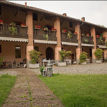 Farm stay Agriturismo Cascina Magana Burago di Molgora